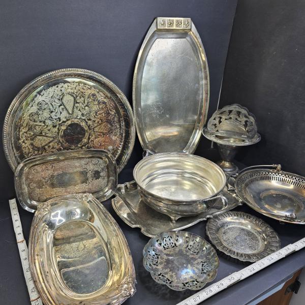 LG. LOT OF SILVER PLATED SERVING TRAYS, NAPKIN HOLDER, ETC.