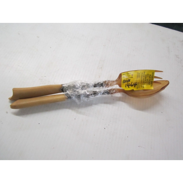 PAIR OF SILVER & BONE SALAD SPOONS