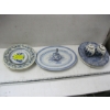 Image 1 : BLUE & WHITE DISHES