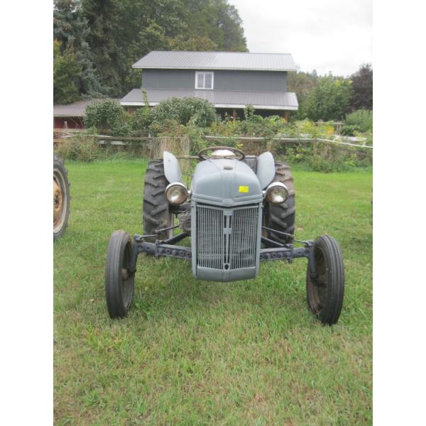 FORD 9N TRACTOR W/GOOD RUBBER, ALTERNATOR NOT GENERATOR