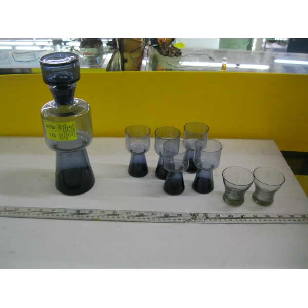 MCM DECANTER W/ASST. GLASSES