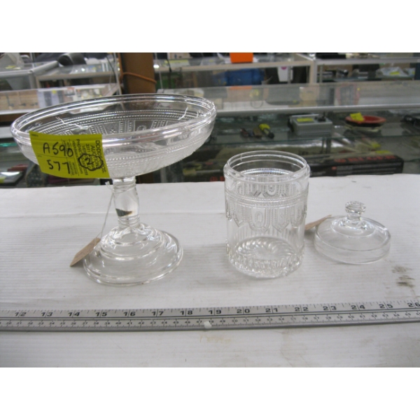 2 PIECES OF VINTAGE GLASSWARE