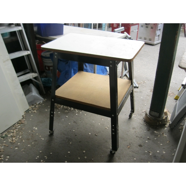SAW STAND