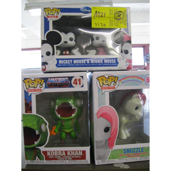 3 POP BOBBLE HEADS