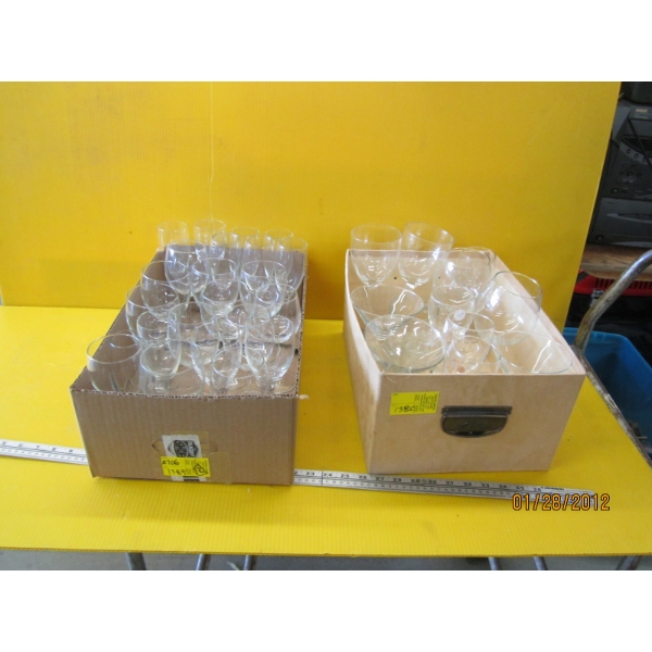 2 FLATS OF WINEGLASSES, MARTINI GLASSES, ETC.