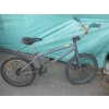 Image 4 : BMX BIKE W/EXTRA BMX FRAME