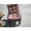Image 3 : 2 GLIDER PATIO CHAIRS & WOODEN TABLE