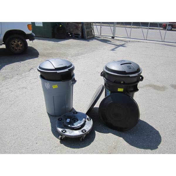 6 GARBAGE CANS