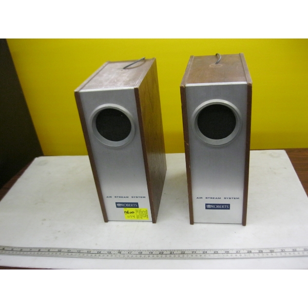 PAIR OF ROBERTS AIR STREAM SYSTEM SPEAKERS