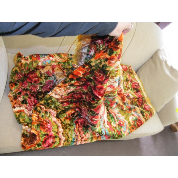 ITALIAN BROCADE Q/S BEDSPREAD