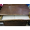 Image 3 : 4 DRAWER ANTIQUE DRESSER