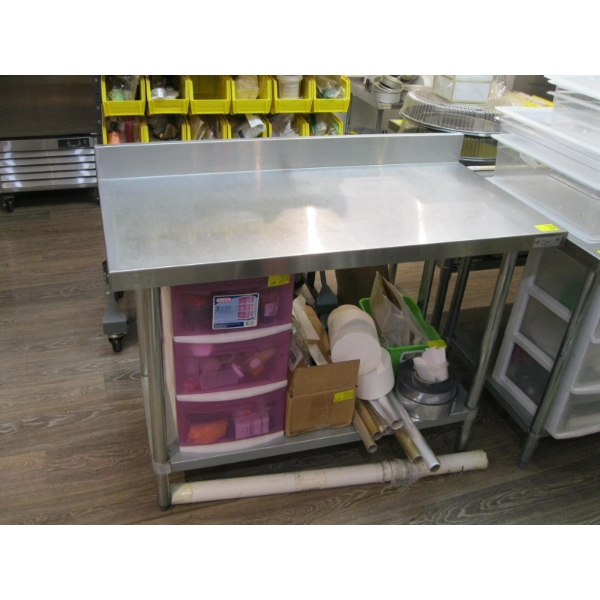 24"X48" STAINLESS STEEL TABLE W/SHELF