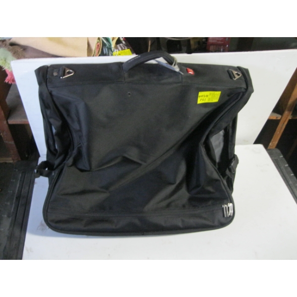 SUITBAG