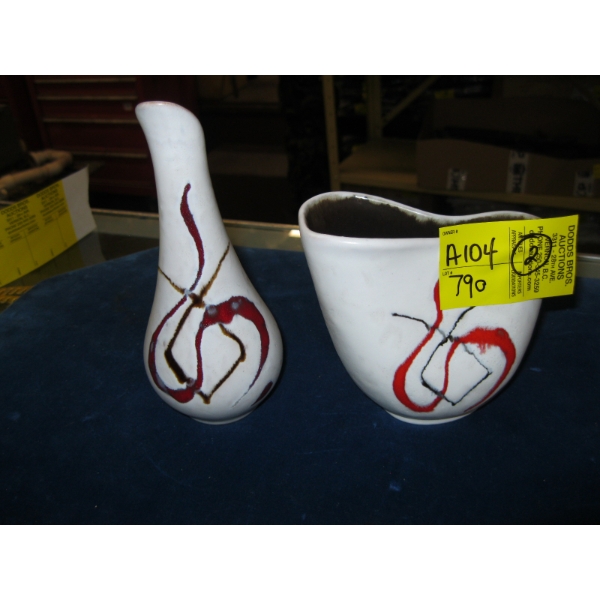 2 MATCHING PAIR OF GERMAN VASES