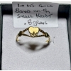 Image 1 : 10KT GOLD BAND W/SM. HEART, .8G, SZ 5 1/2