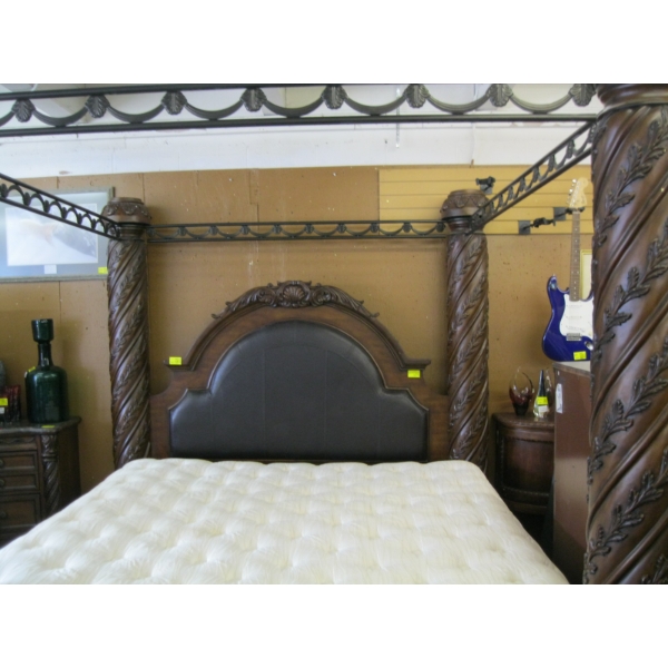 LG. CANOPY 4 POSTER KING SIZE BED FRAME
