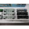 Image 2 : 10 LARGER TRAIN CARS