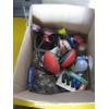 Image 5 : 2 BOXES OF BATTERY CHARGERS, LIGHTBULBS, ETC.