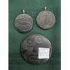 Image 1 : 3 ARGILLITE PENDANTS