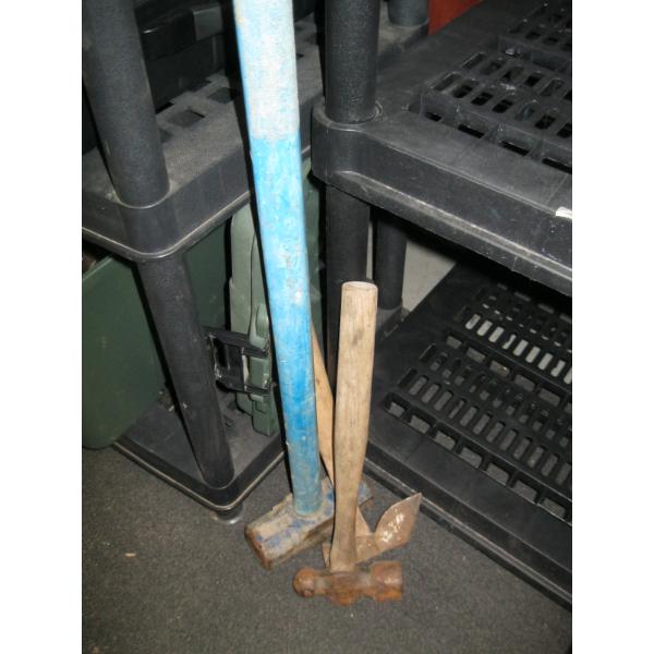 SLEDGEHAMMER & 2 SMALLER HAMMERS