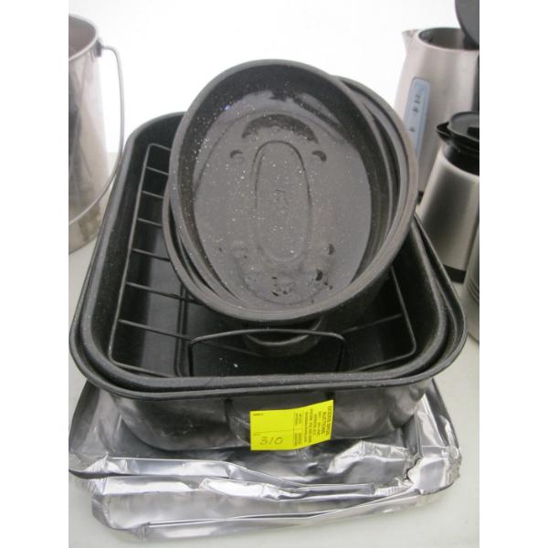 ENAMEL ROASTING PANS