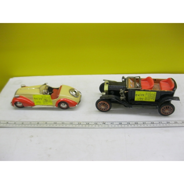 2 VINTAGE TIN CARS