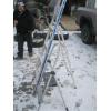 Image 2 : 4' PAINTER'S LADDER & A 2' LADDER