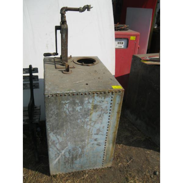 OIL PUMP W/LG. TANK