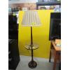 Image 1 : FLOOR LAMP W/MIDDLE TABLE