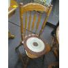 Image 2 : ROUND OAK DINING TABLE W/4 TALL CHAIRS