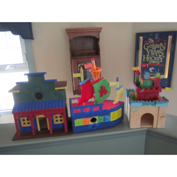 3 BIRDHOUSES