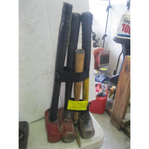 BUNDLE OF 4 SLEDGEHAMMERS & CHIPPING HAMMER