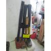 Image 1 : BUNDLE OF 4 SLEDGEHAMMERS & CHIPPING HAMMER