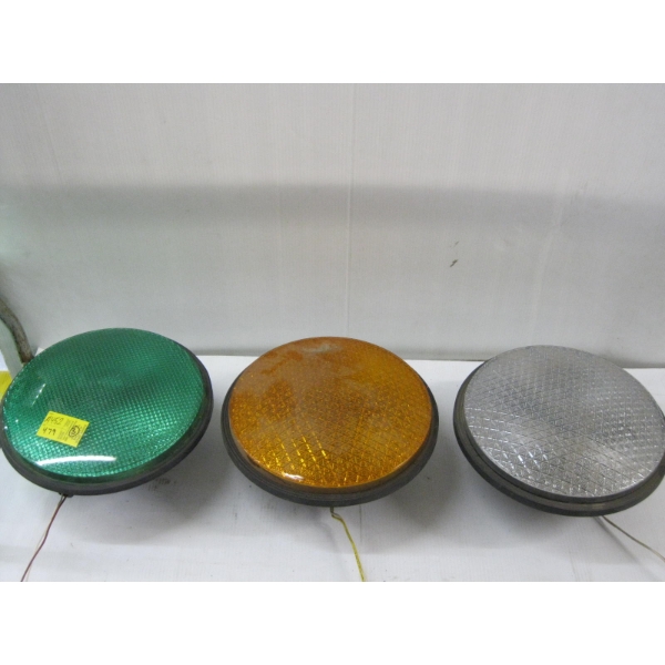 3 ROUND LIGHTS