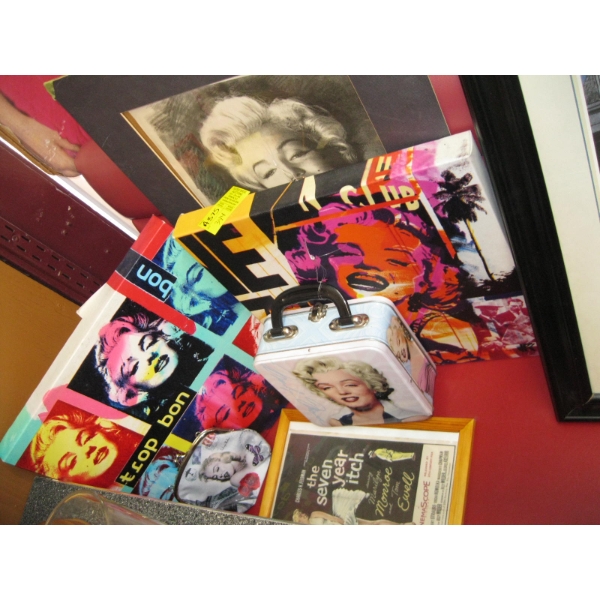 MARILYN MONROE COLLECTABLES