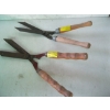 Image 2 : 3 PAIR OF GARDEN CLIPPERS