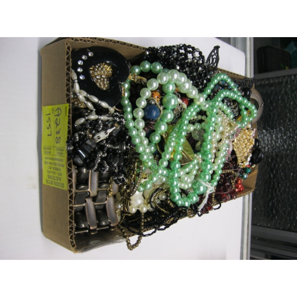 BAG OF COSTUME JEWELLERY