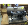 Image 1 : SINGER PORTABLE DOME TOP SEWING MACHINE