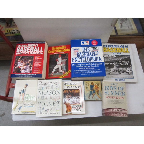 ASST. BASEBALL BOOKS & 1 TEENY HOCKEY BOOK