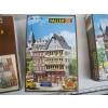 Image 3 : LG. BUILDING MODEL KIT