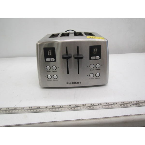 CUISINART 4 SLICE TOASTER