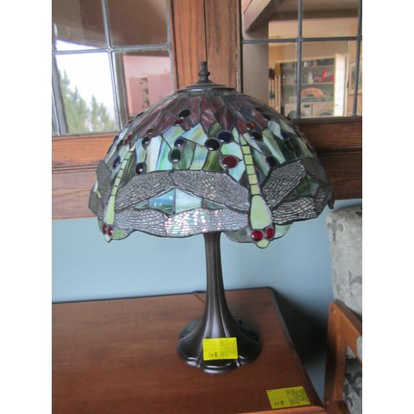 DECORATIVE TIFFANY STYLE DRAGONFLY LAMP
