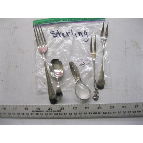 APPROX. 120G STERLING SILVER CUTLERY