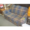 Image 4 : MATCHING SOFA & LOVESEAT