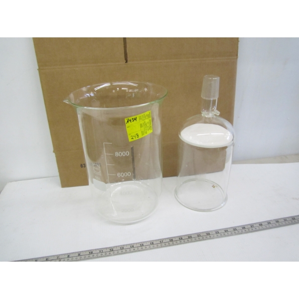 2 GLASS CONTAINERS