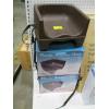 Image 1 : 3 PLASTIC BOOSTER SEATS