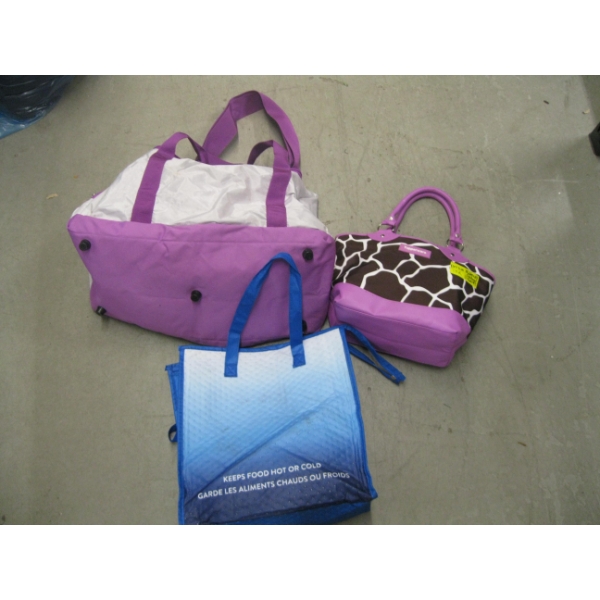 TUPPERWARE LUNCH COOLER SET, TUPPERWARE TOTE BAG & A COOLER BAG