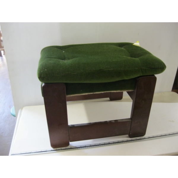 WOOD FRAMED GREEN UPHOLSTERED STOOL