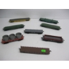 Image 1 : 8 HO SCALE TRAIN CARS