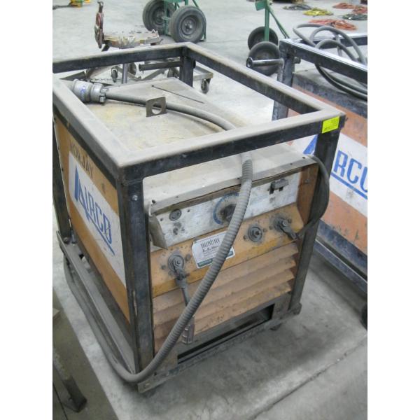 AIRCO 300AMP DUAL RANGE BUMBLE BEE DC RECTIFIER WELDER ON STAND W/WHEELS
